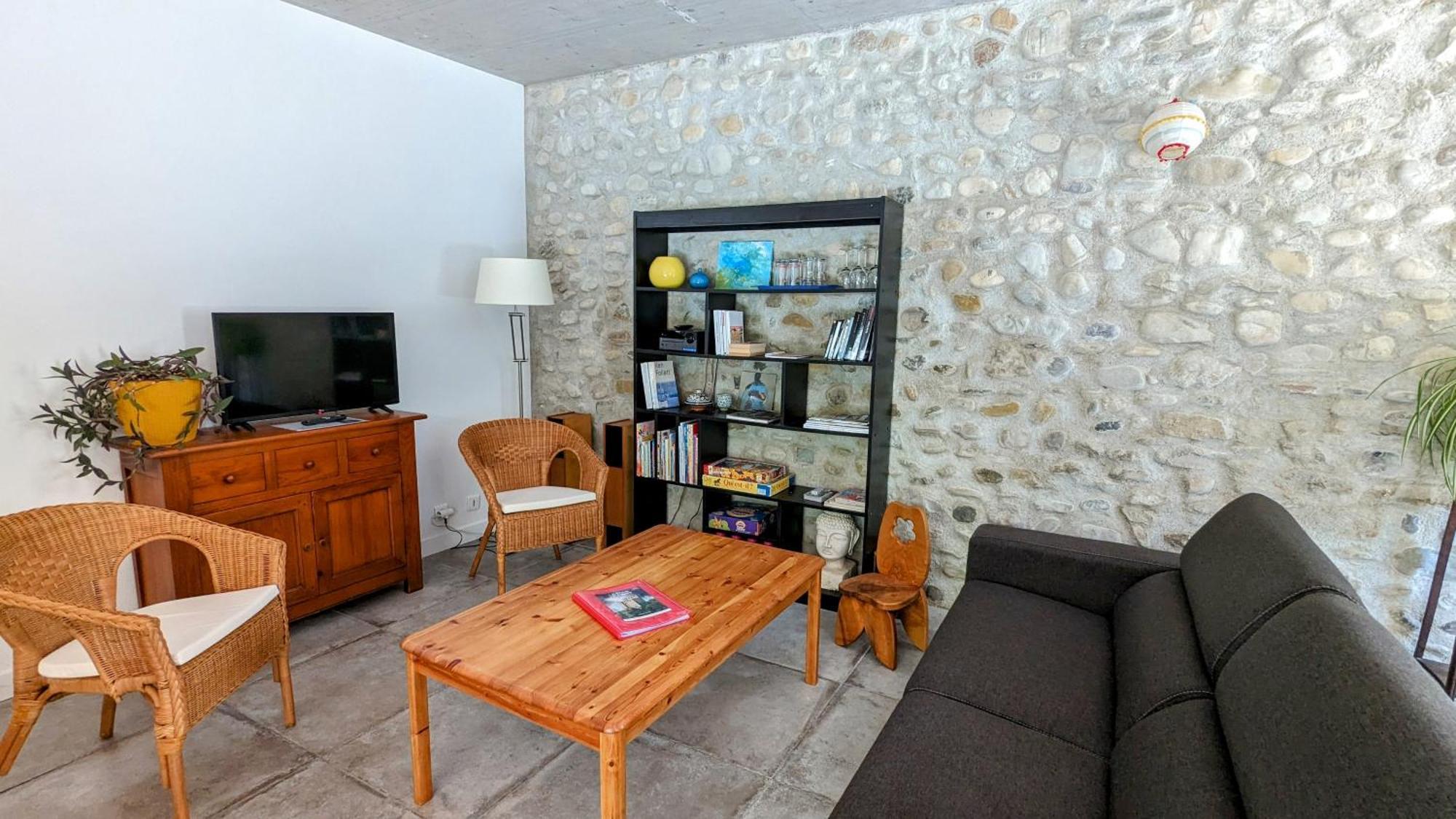 Rez-De-Jardin Independant Dans Ferme Maraichere Bio Avec Grand Jardin Privatif Clos Et Arbore Crest Exteriör bild